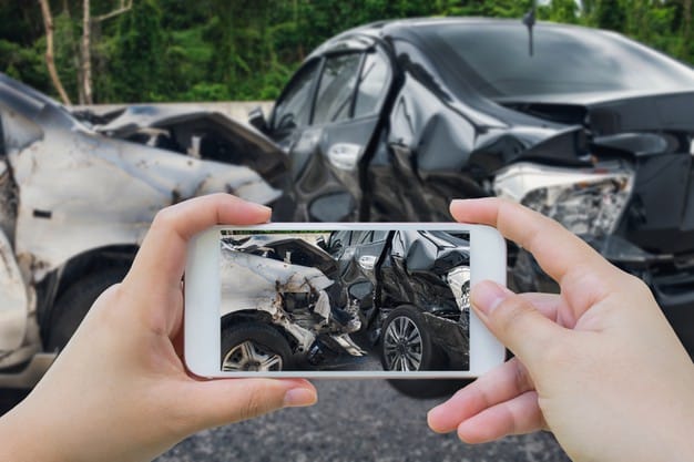 How to Properly Photograph the Evidence of an Automobile Accident